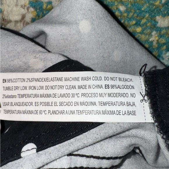 EUC Forever 21 - Black with White Polka Dots - Overalls (Shorts) - 20 - Picture 6 of 12